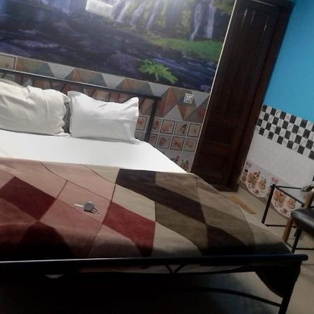 Hotel New Apple Rose Chandigarh Near Railway Station Dariya Uco Bank Ke Pass Zimmer foto